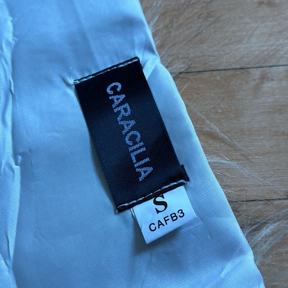 Faux Fur Shawl - Picture 4 of 4